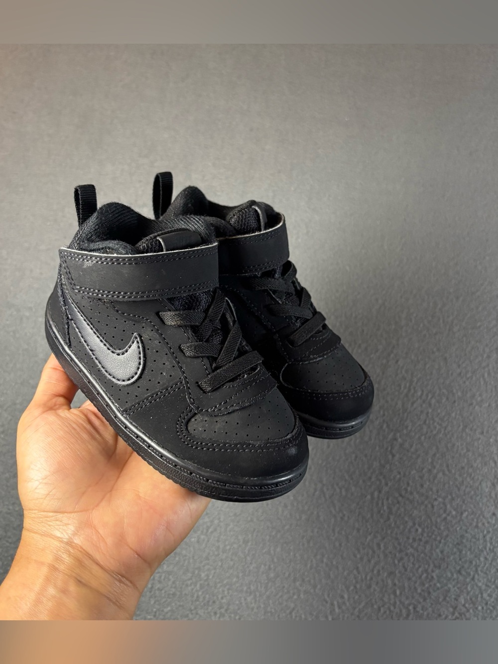 Nike black Court Borough Mid 2 trainers, Size 7C